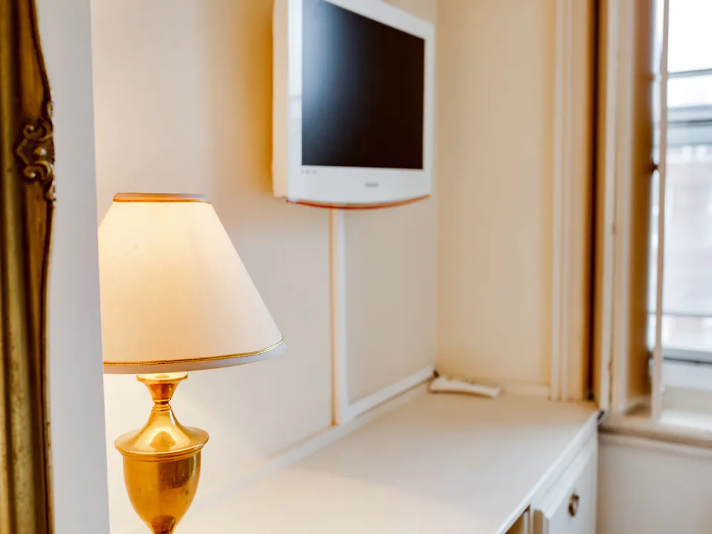 London Lodge by OYO Rooms