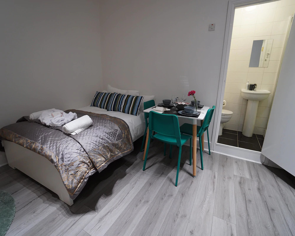 London Queens Apartments
