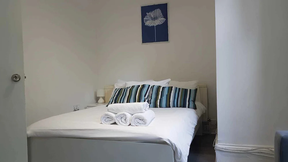 London Queens Apartments