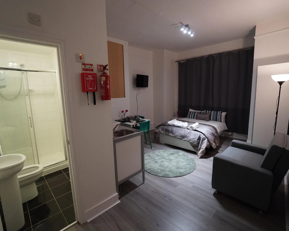 London Queens Apartments