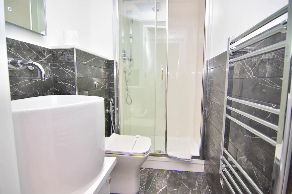 Macarena Wharf Apartments