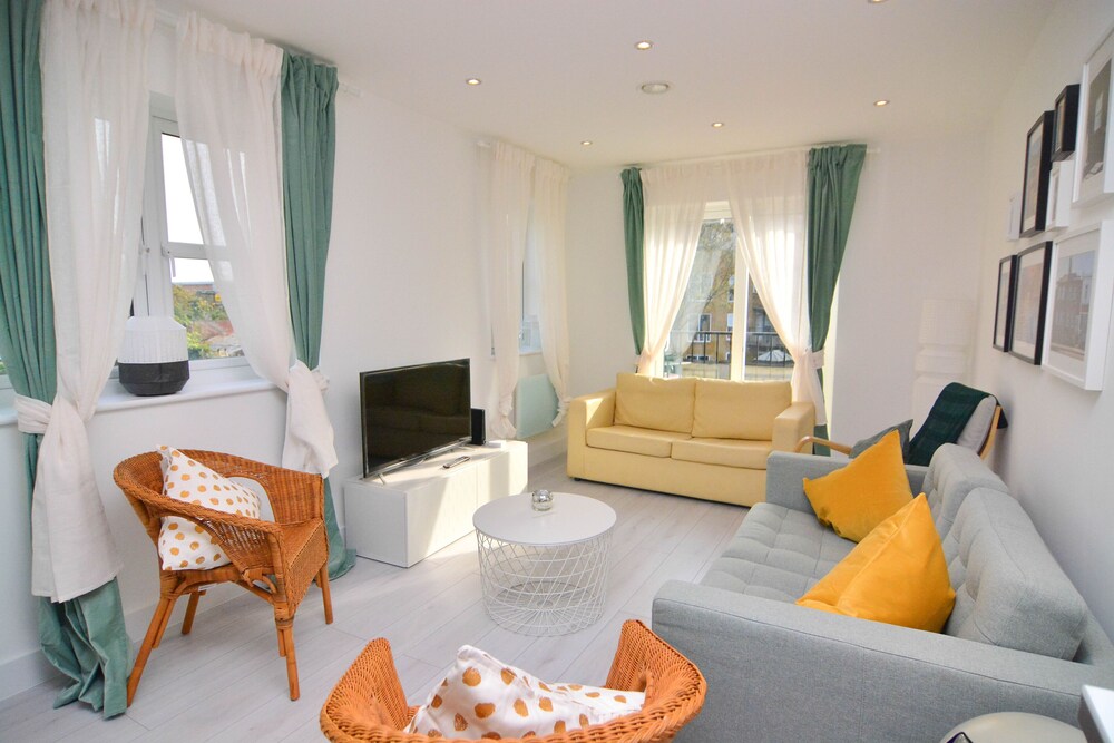 Macarena Wharf Apartments