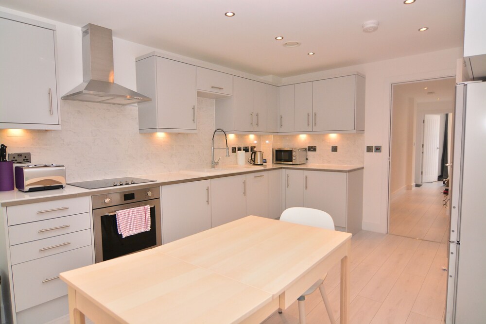 Macarena Wharf Apartments