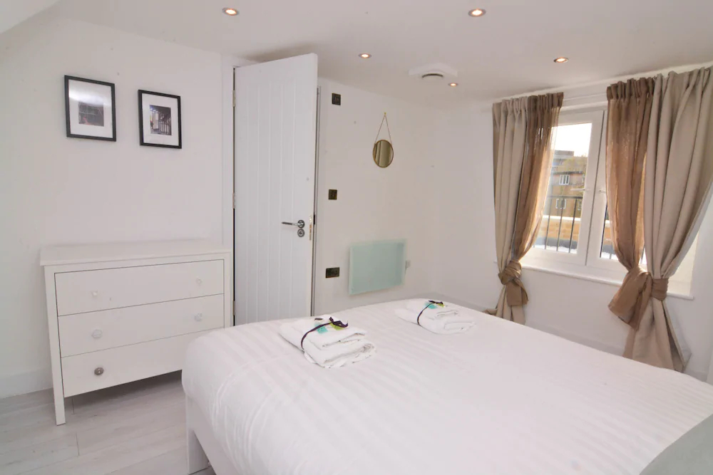 Macarena Wharf Apartments