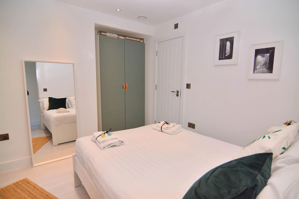 Macarena Wharf Apartments