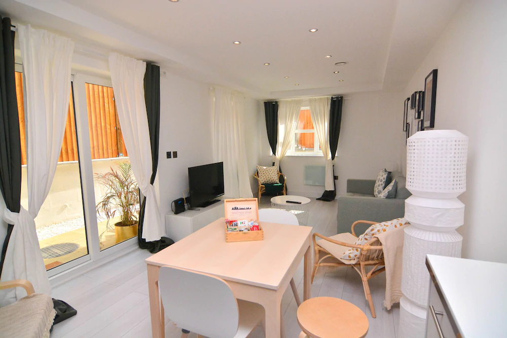 Macarena Wharf Apartments