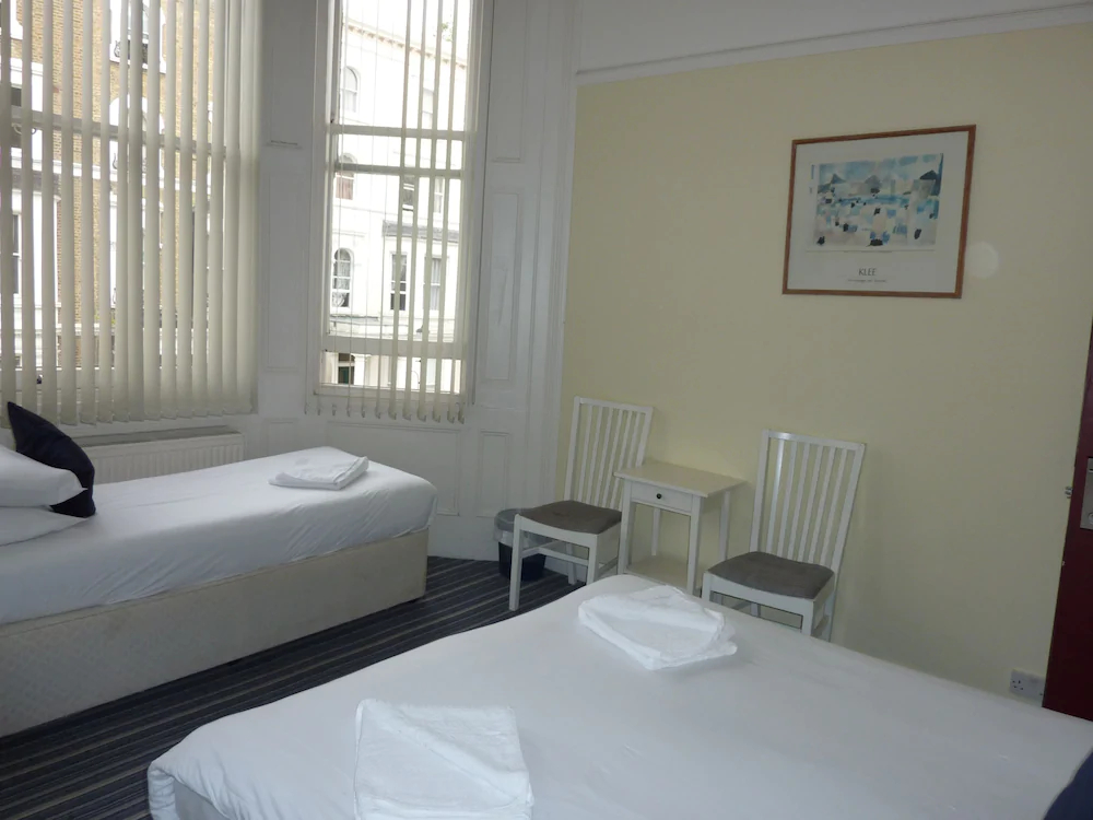 Manor Hotel