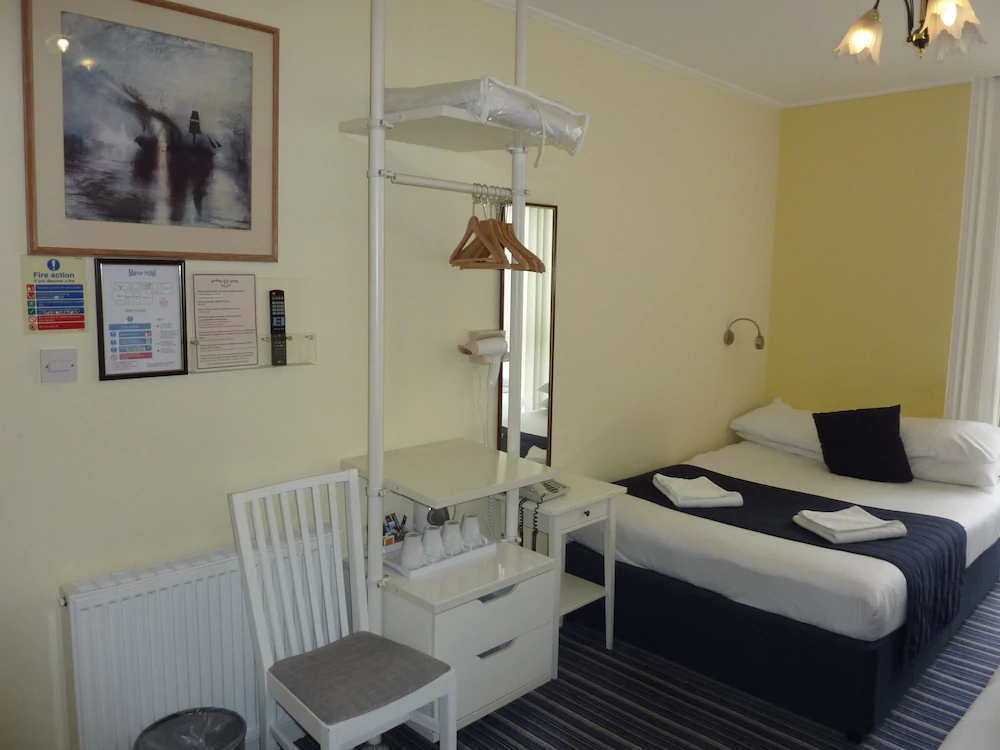 Manor Hotel