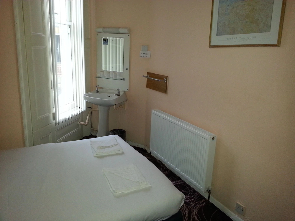 Manor Hotel