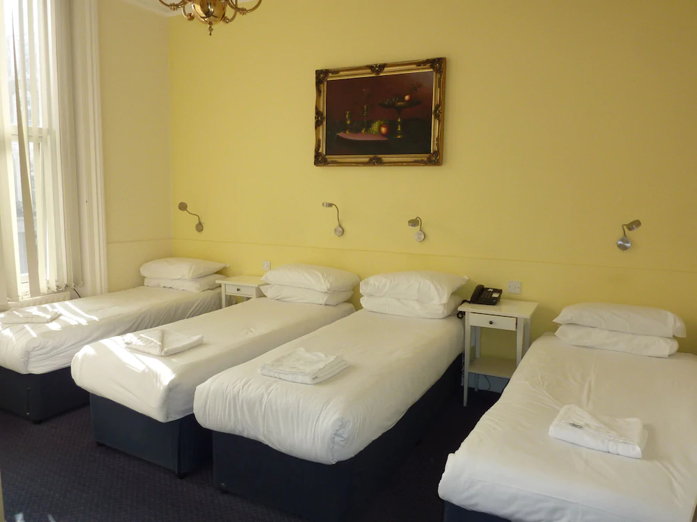 Manor Hotel