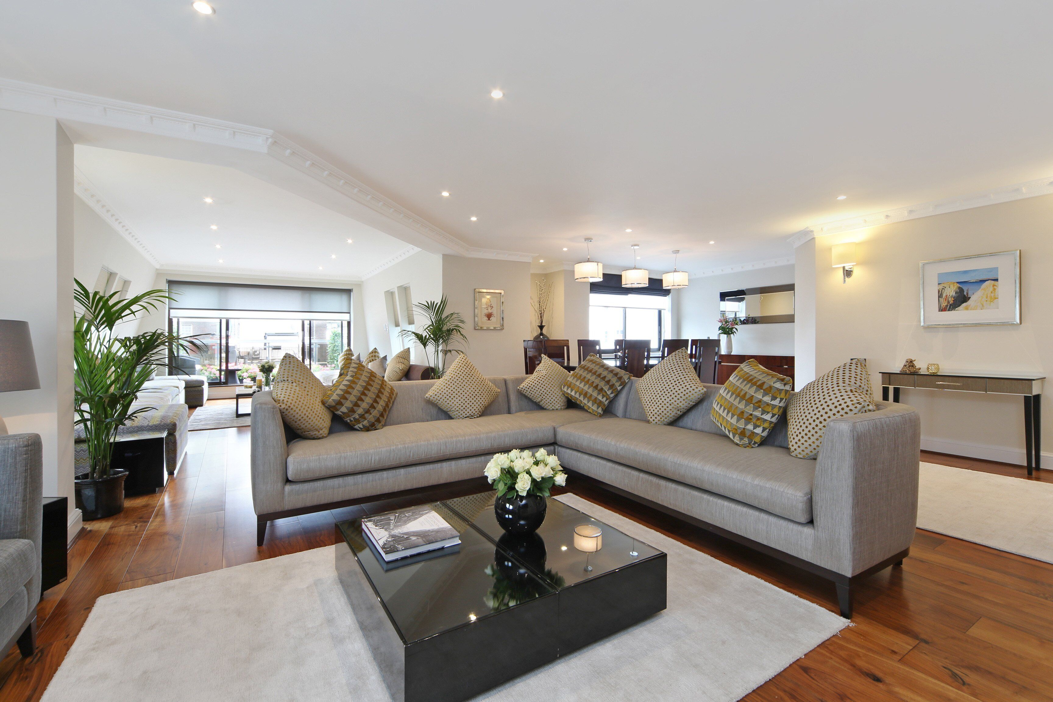 Mayfair House