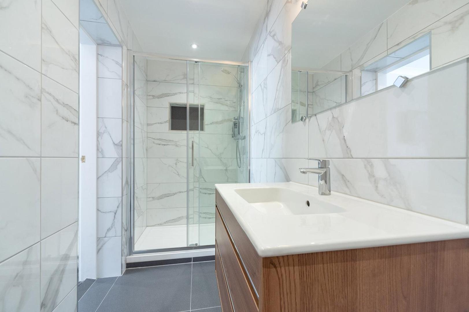 Mentone Hotel