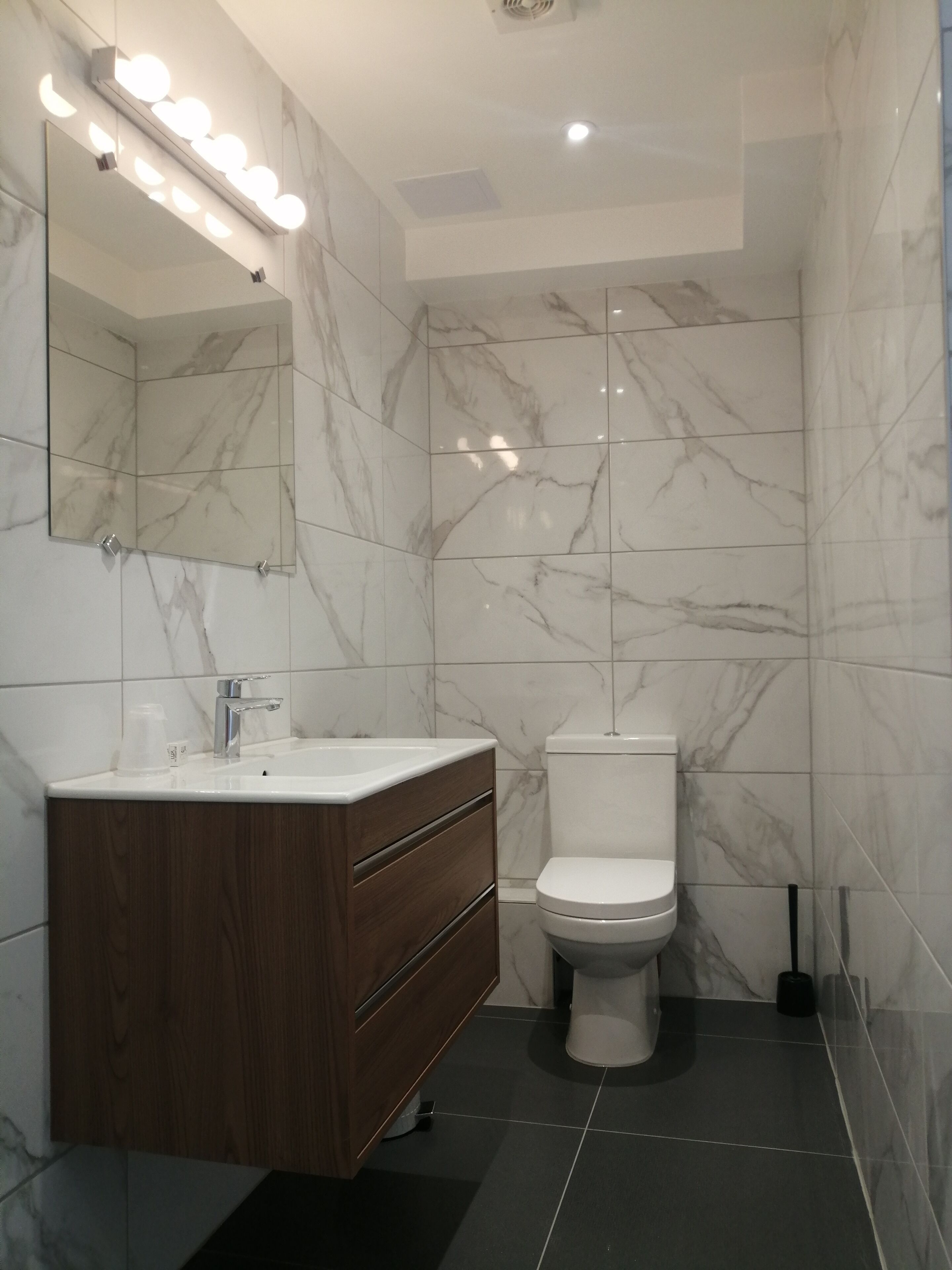 Mentone Hotel