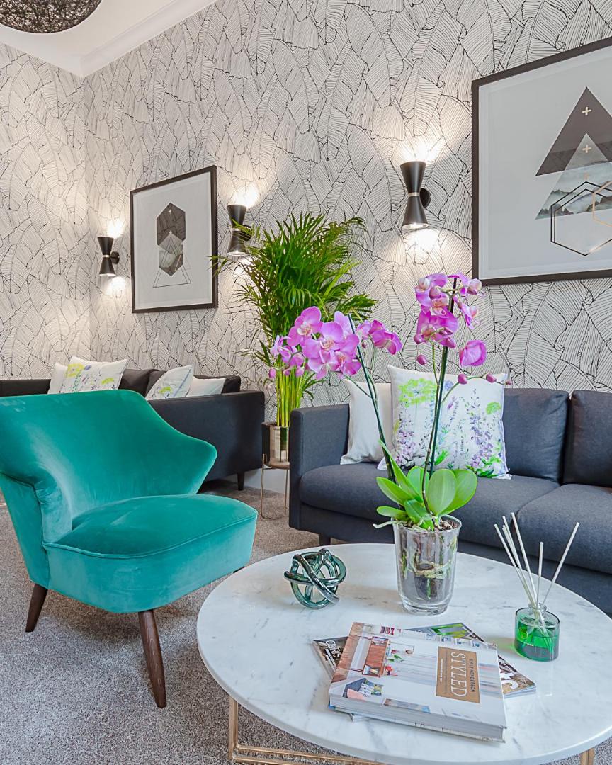 Mentone Hotel