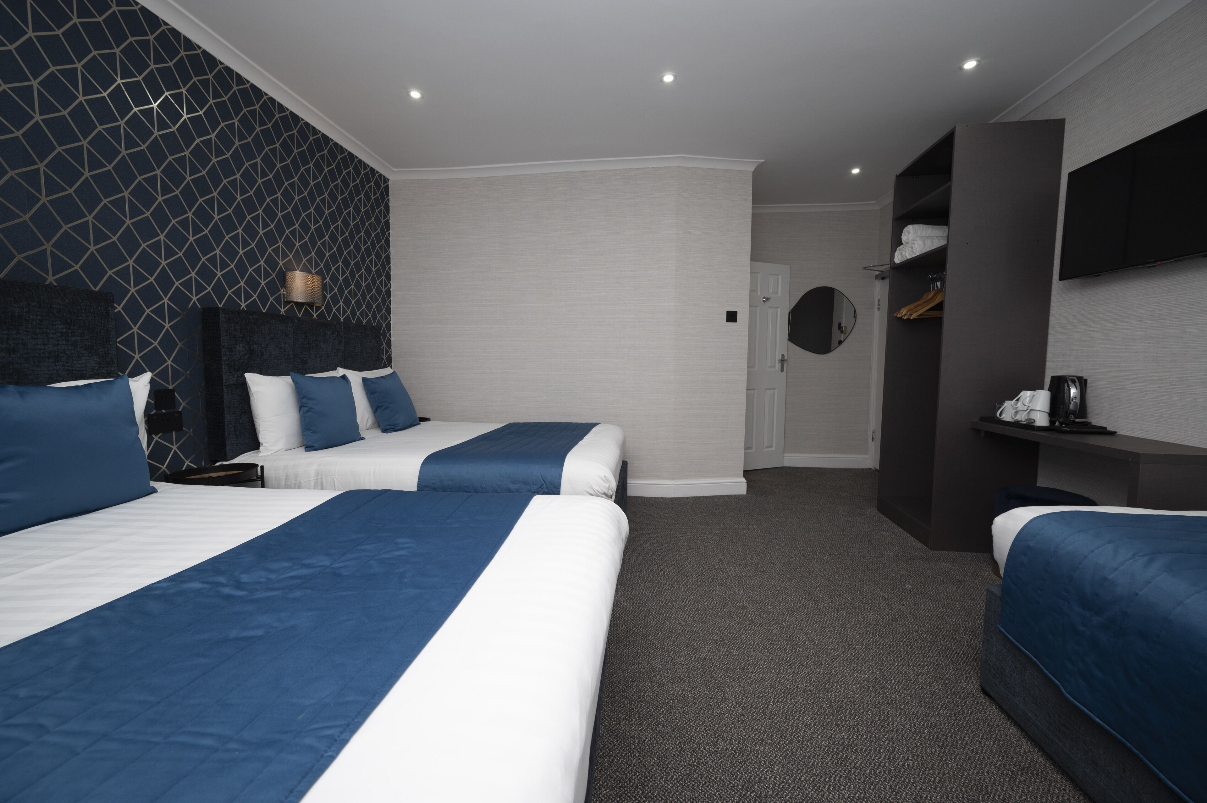 Mentone Hotel