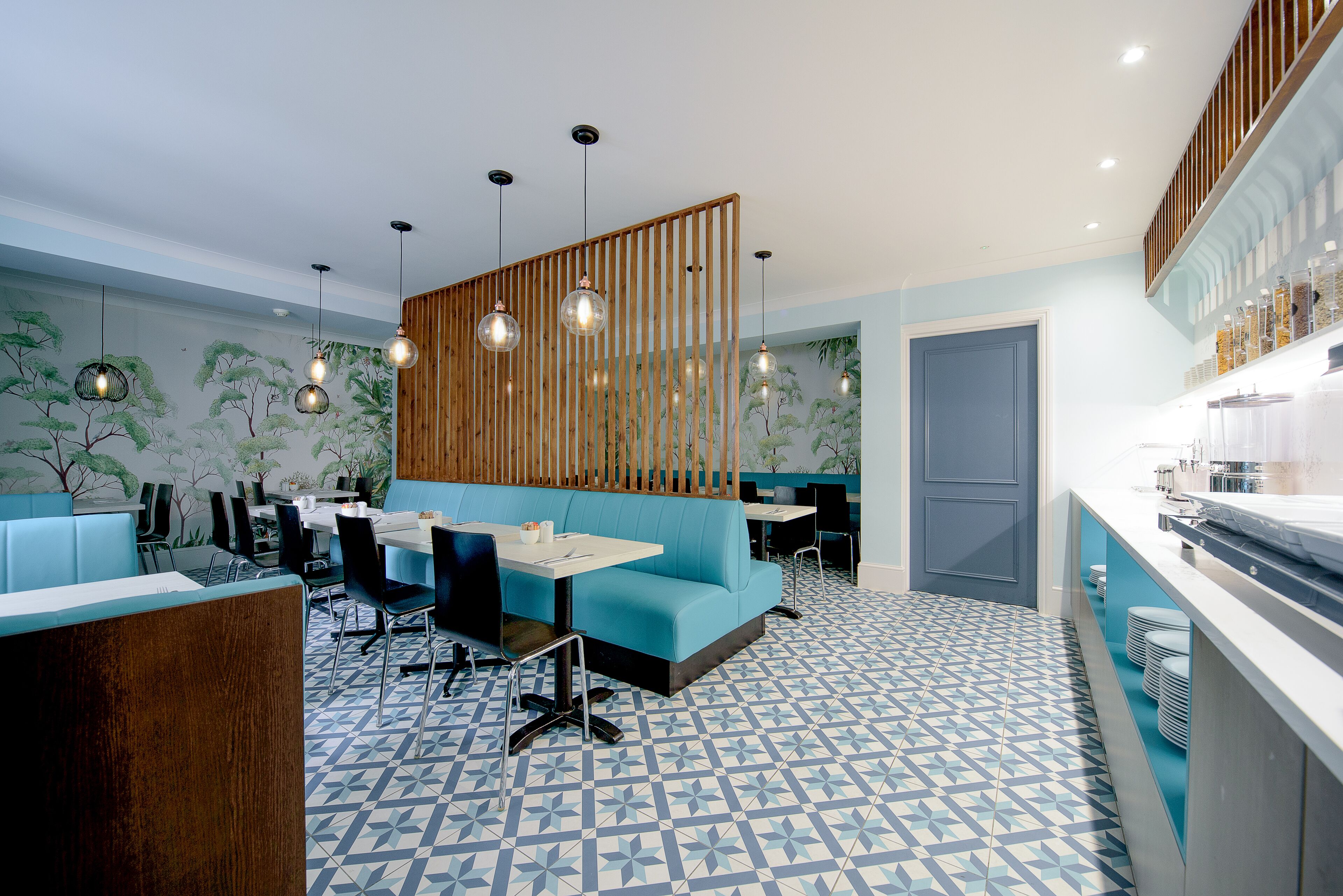 Mentone Hotel