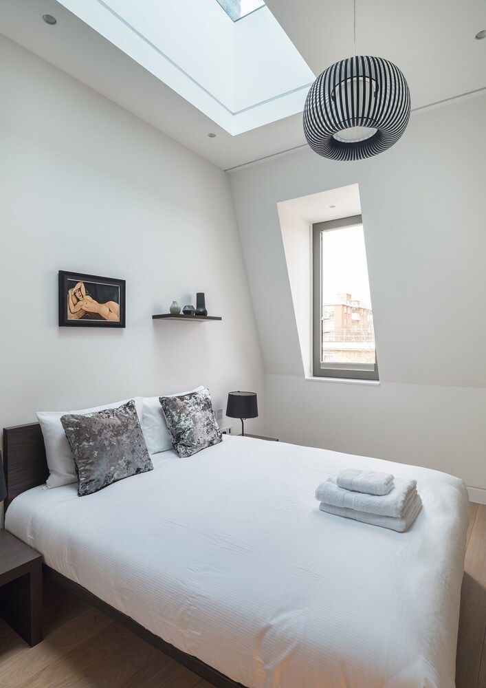 Mirabilis Apartments Bayham street