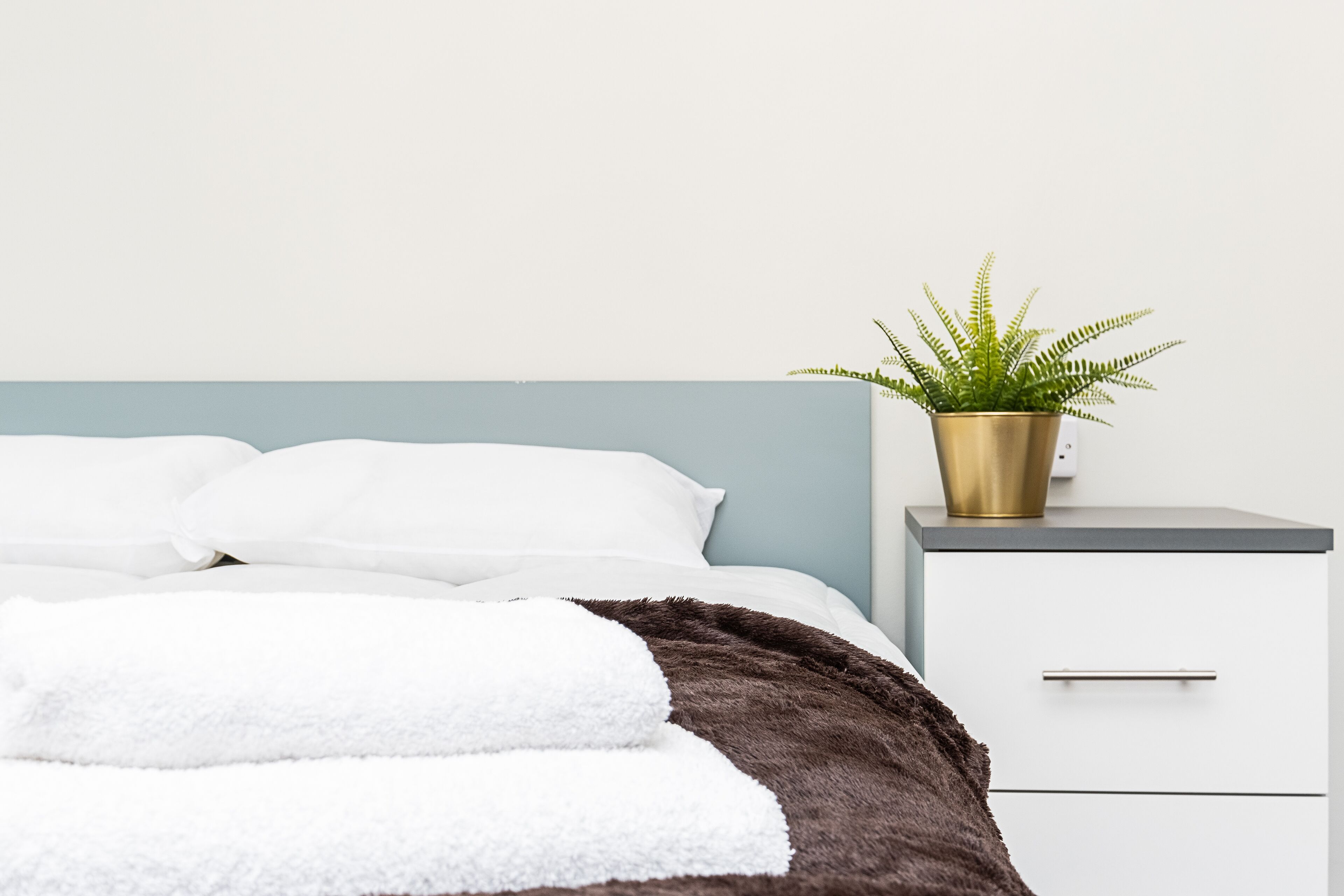 Modern Rooms And Studio in Westminster