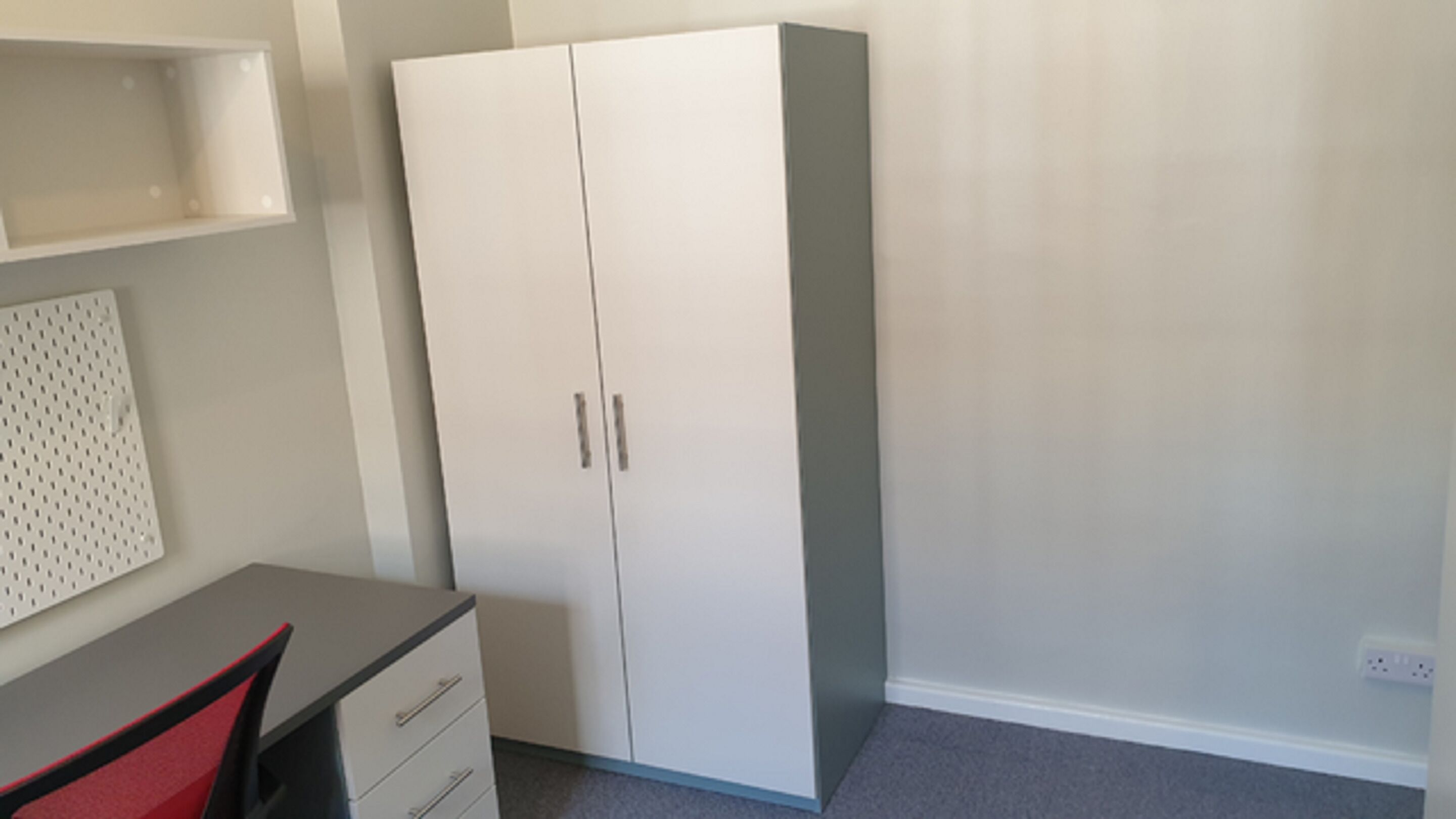 Modern Rooms And Studio in Westminster
