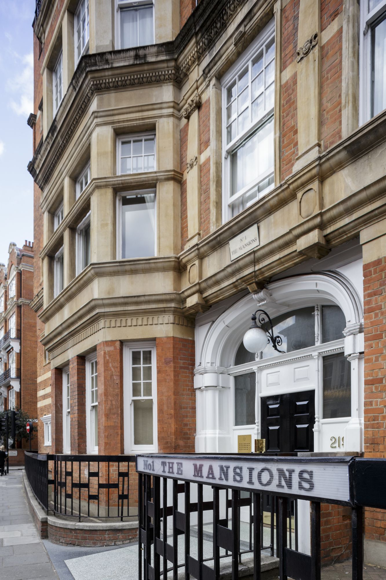 No 1 The Mansions