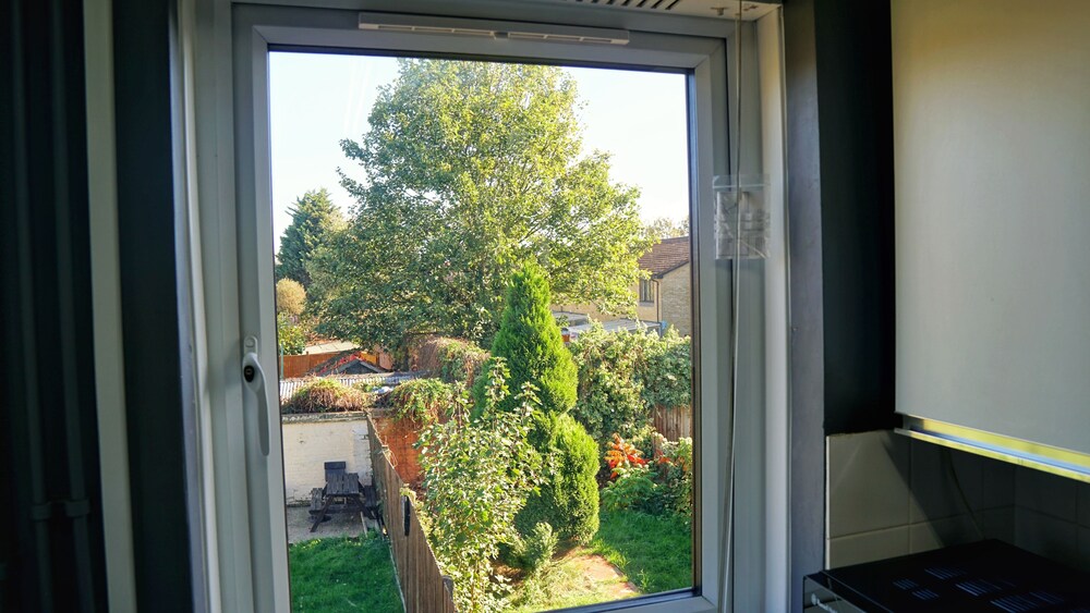 North London Apartment Edmonton