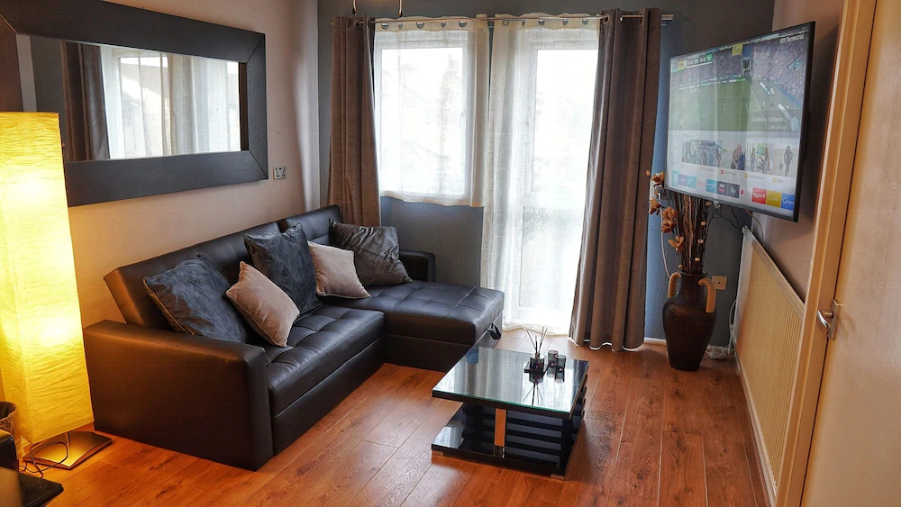 North London Apartment Edmonton