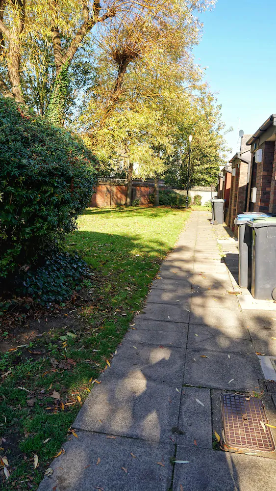 North London Apartment Edmonton