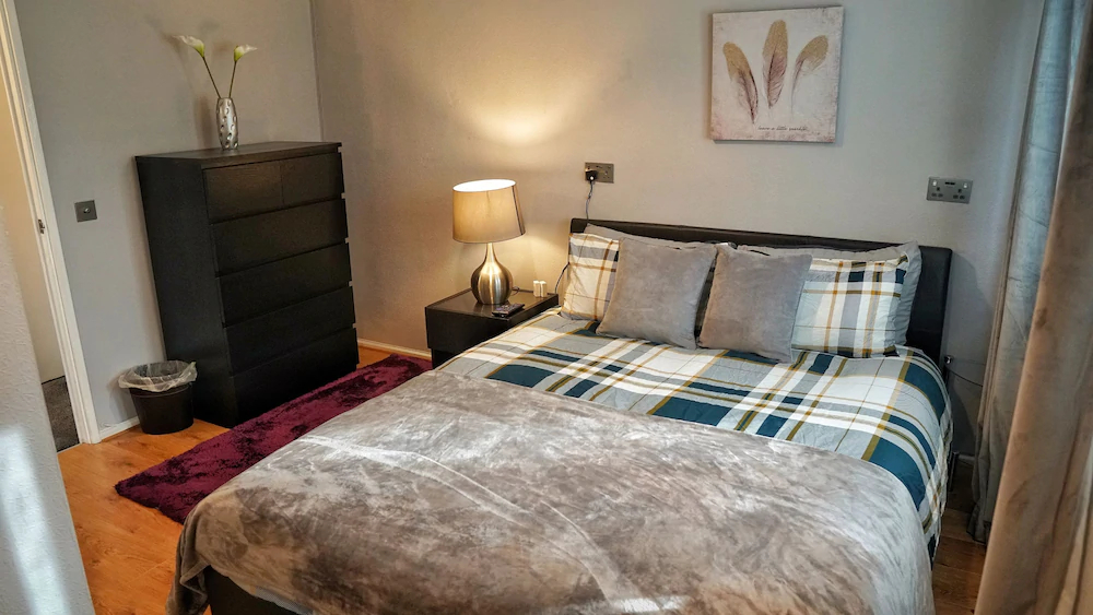 North London Apartment Edmonton