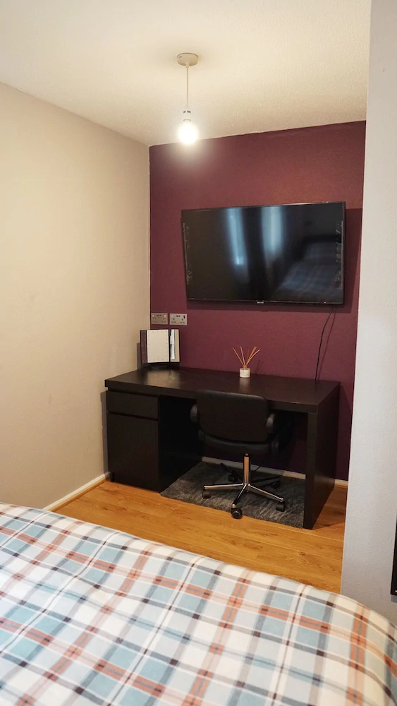 North London Apartment Edmonton