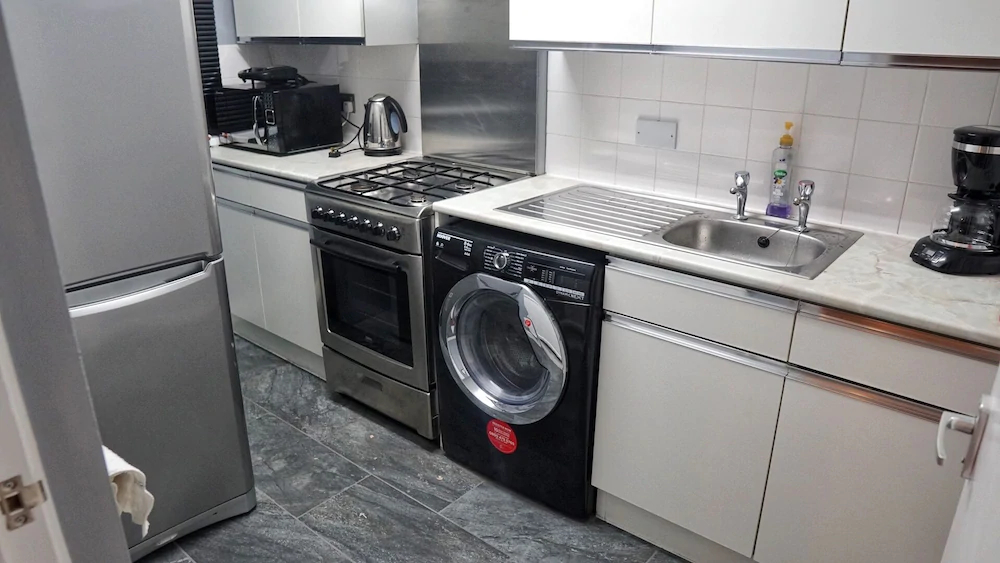 North London Apartment Edmonton