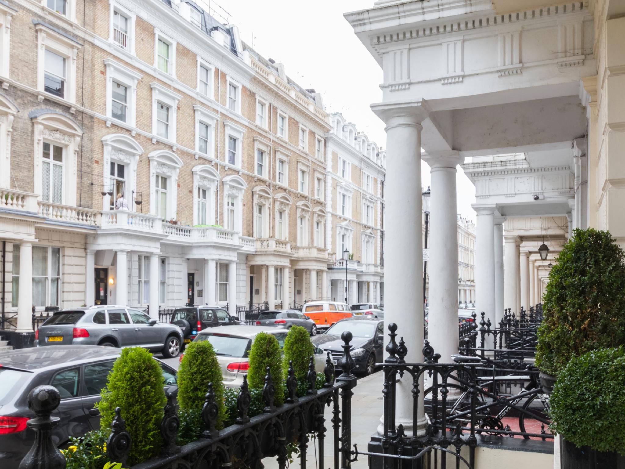 Notting Hill Gate