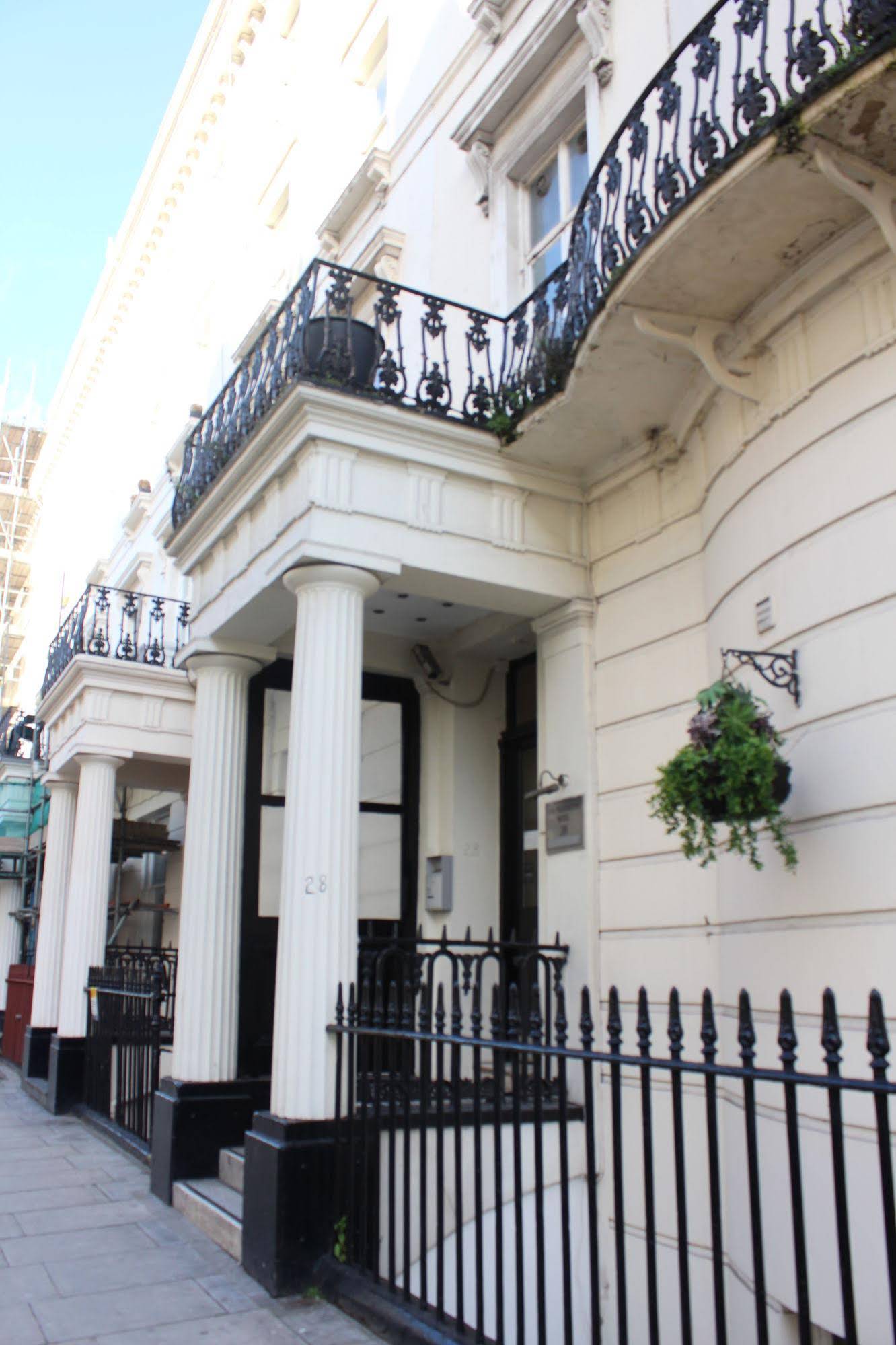 The Crescent Hyde Park