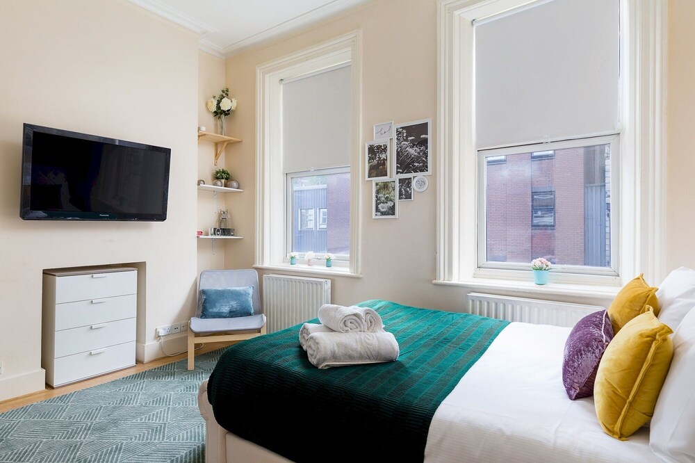 Paddington Suites