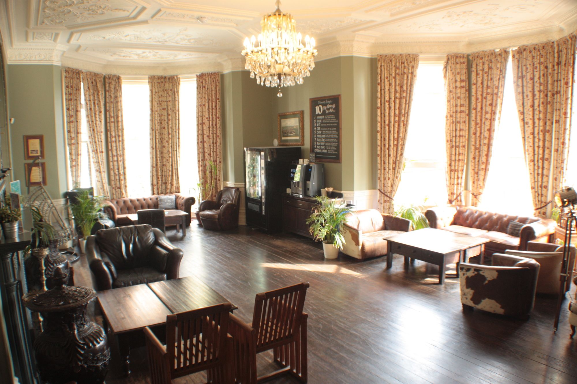 Palmers Lodge Swiss Cottage