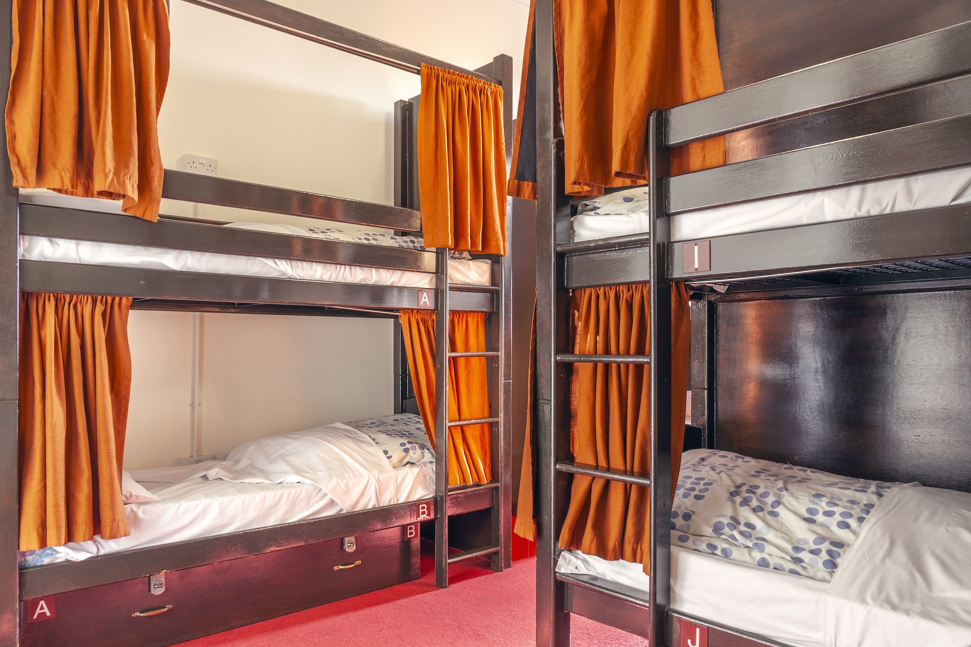 Palmers Lodge Swiss Cottage