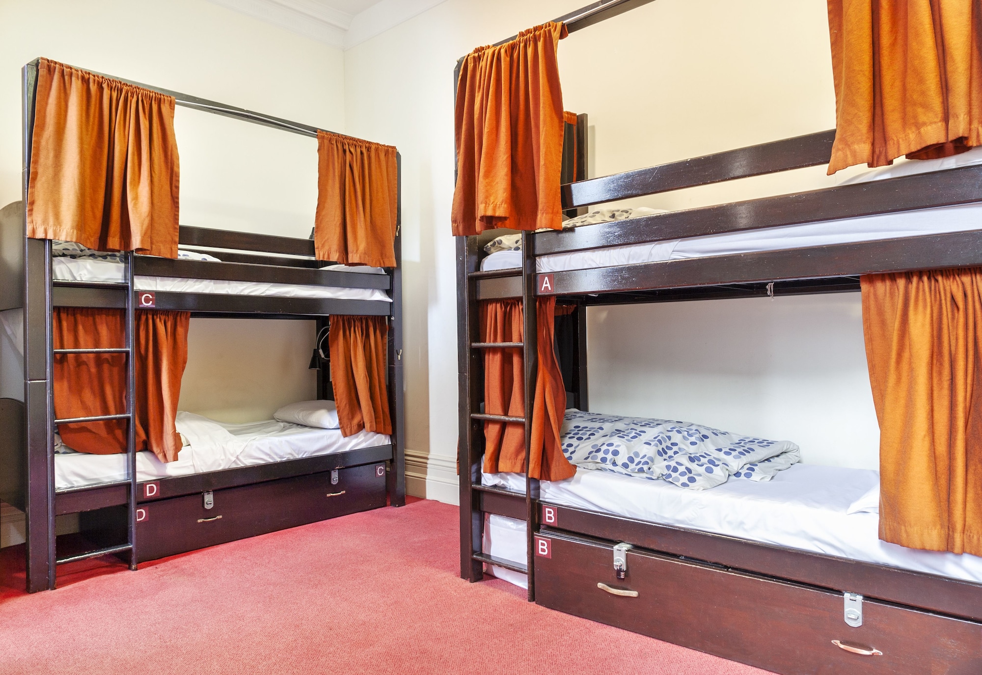 Palmers Lodge Swiss Cottage
