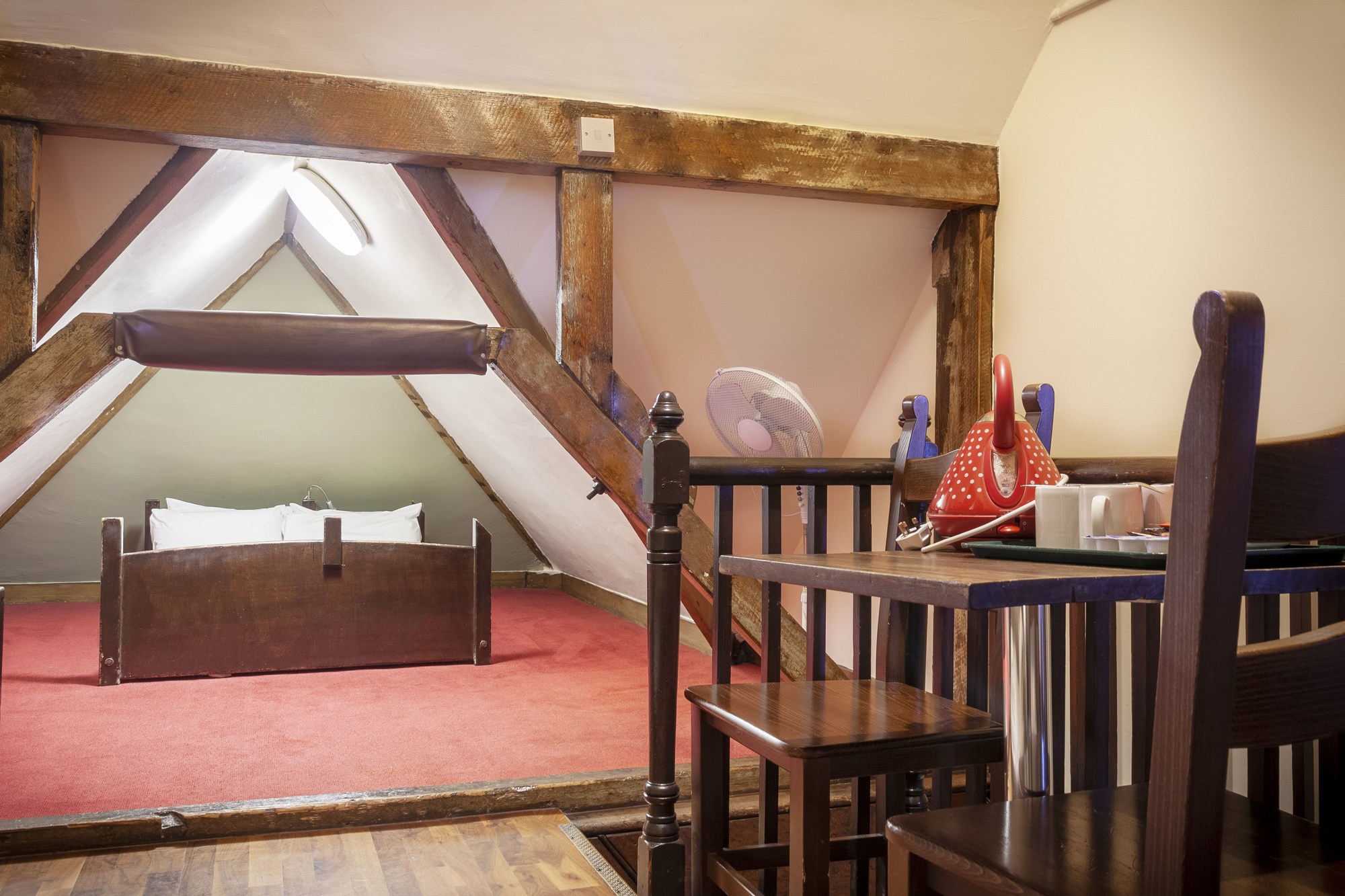 Palmers Lodge Swiss Cottage
