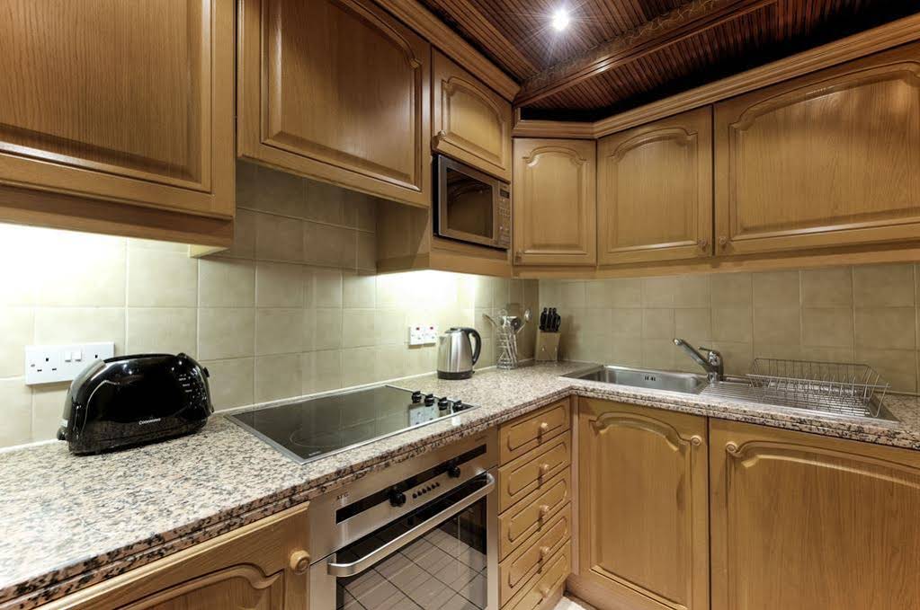 Park Lane Apartments - Clarges Street