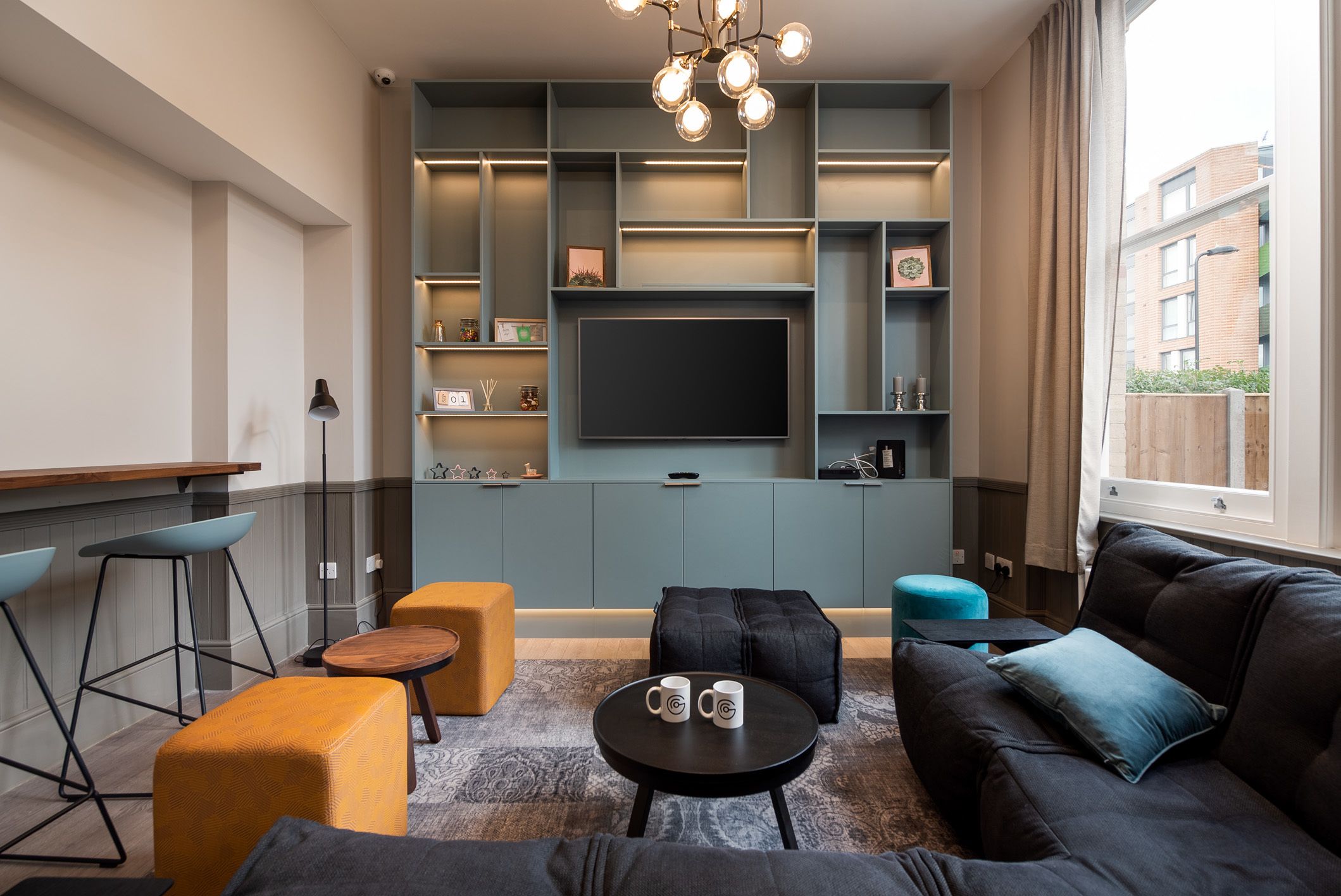 Queen's Drive Aparthotel