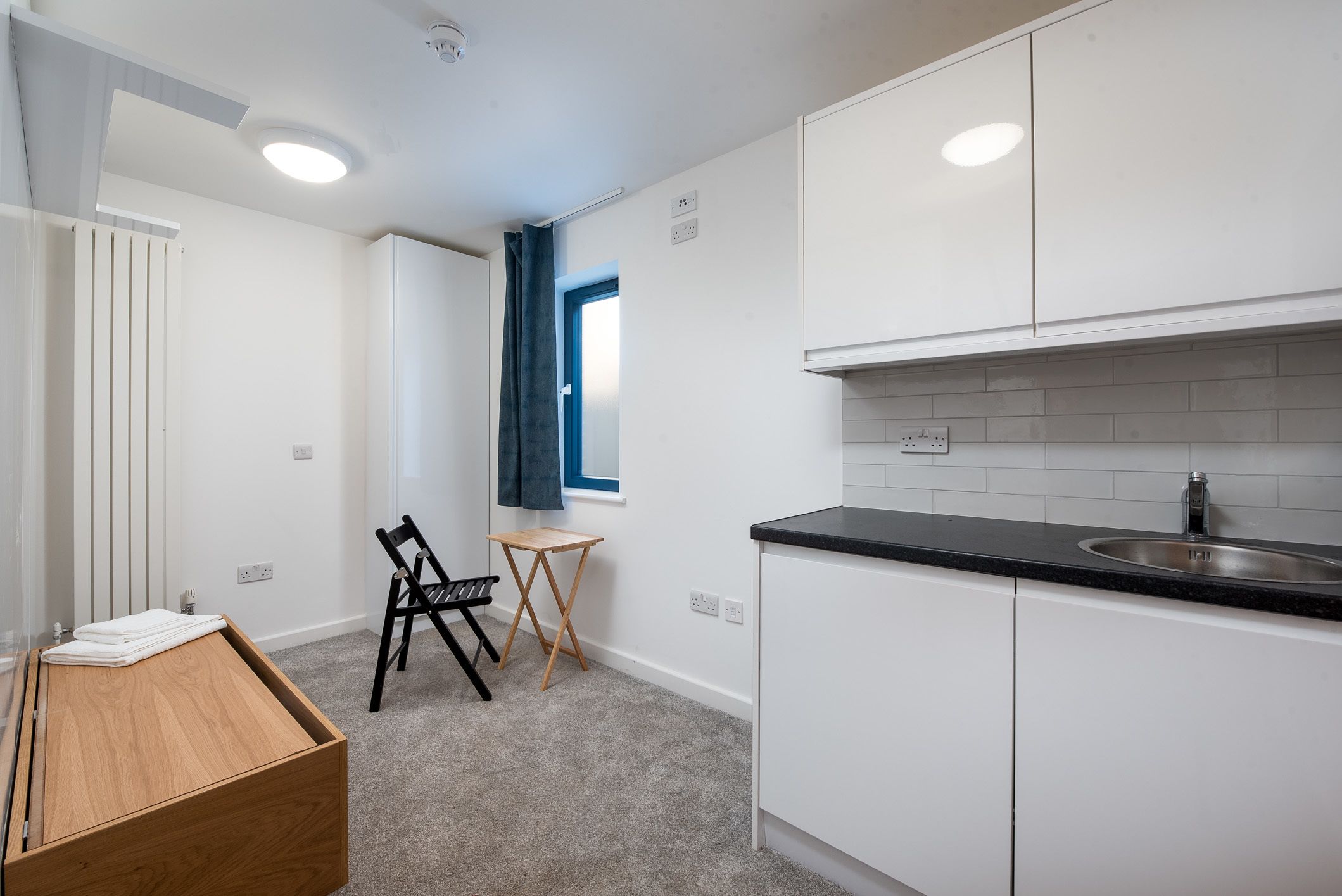 Queen's Drive Aparthotel
