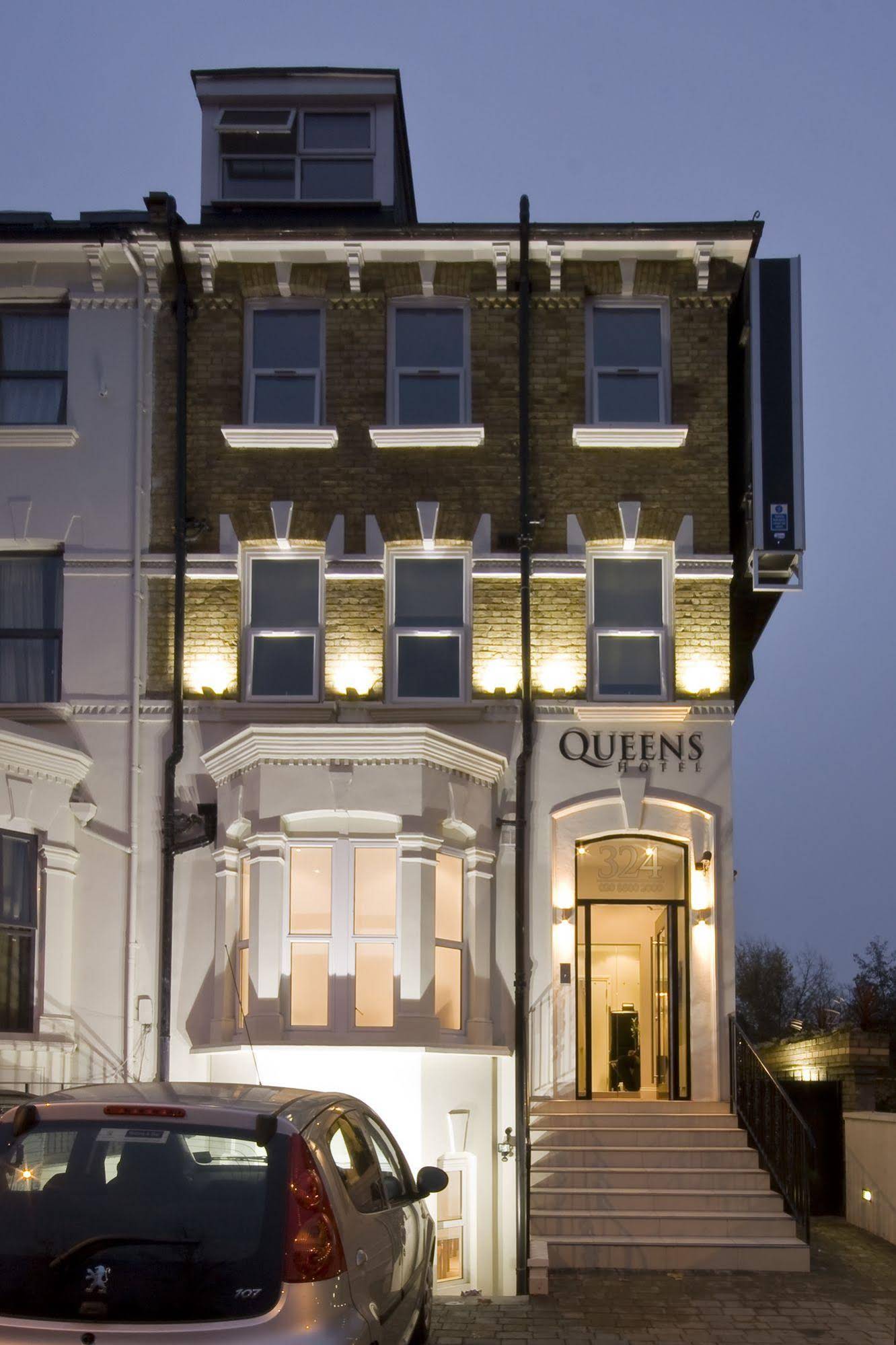 Queens Hotel