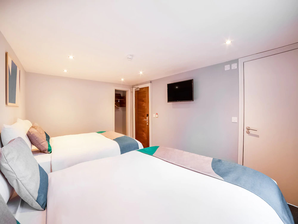 Royal Park Hotel