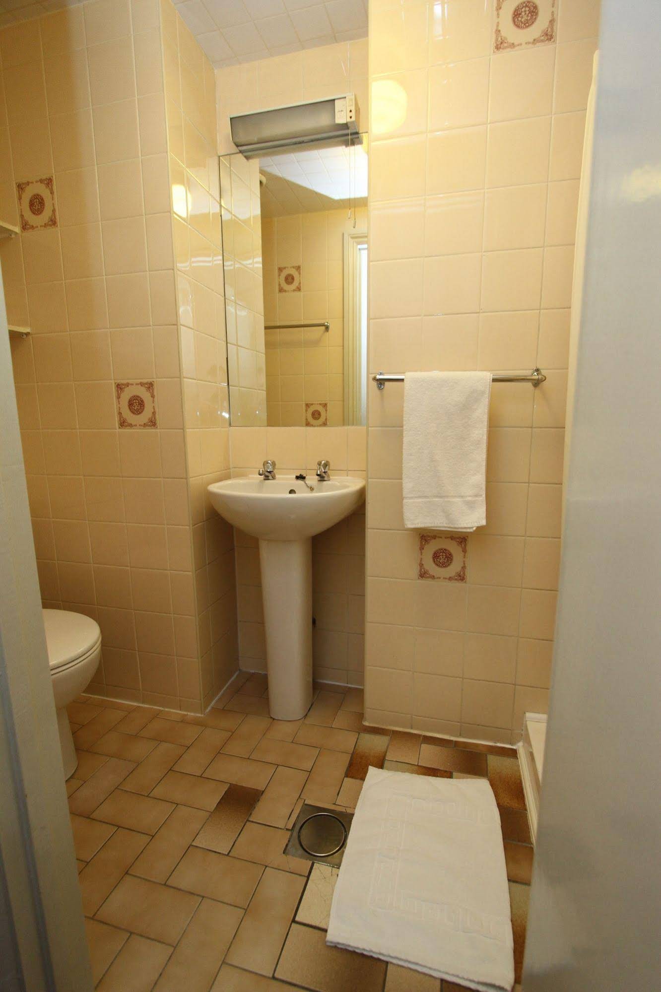 Ridgemount Hotel
