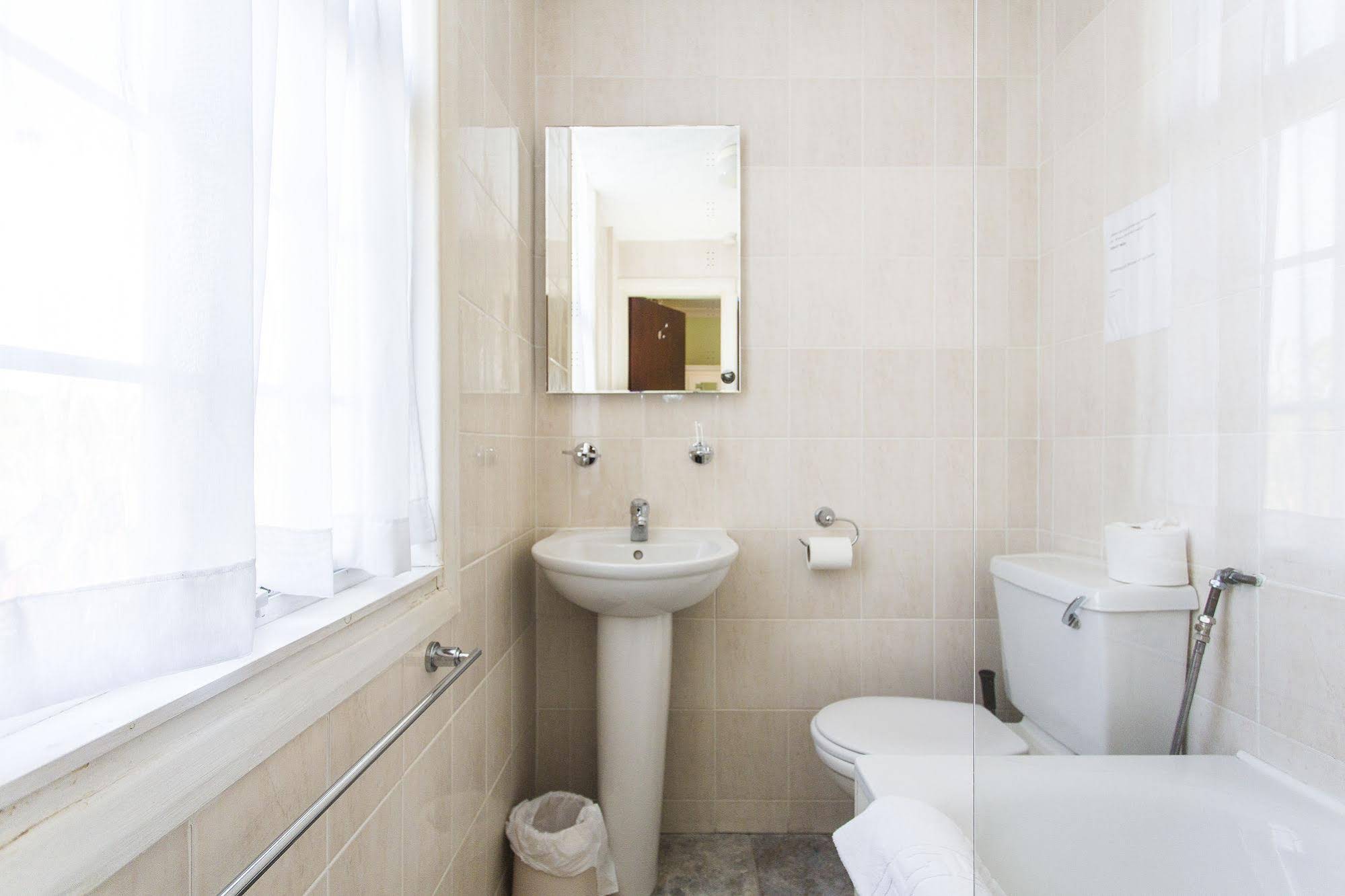 Ridgeway Hotel