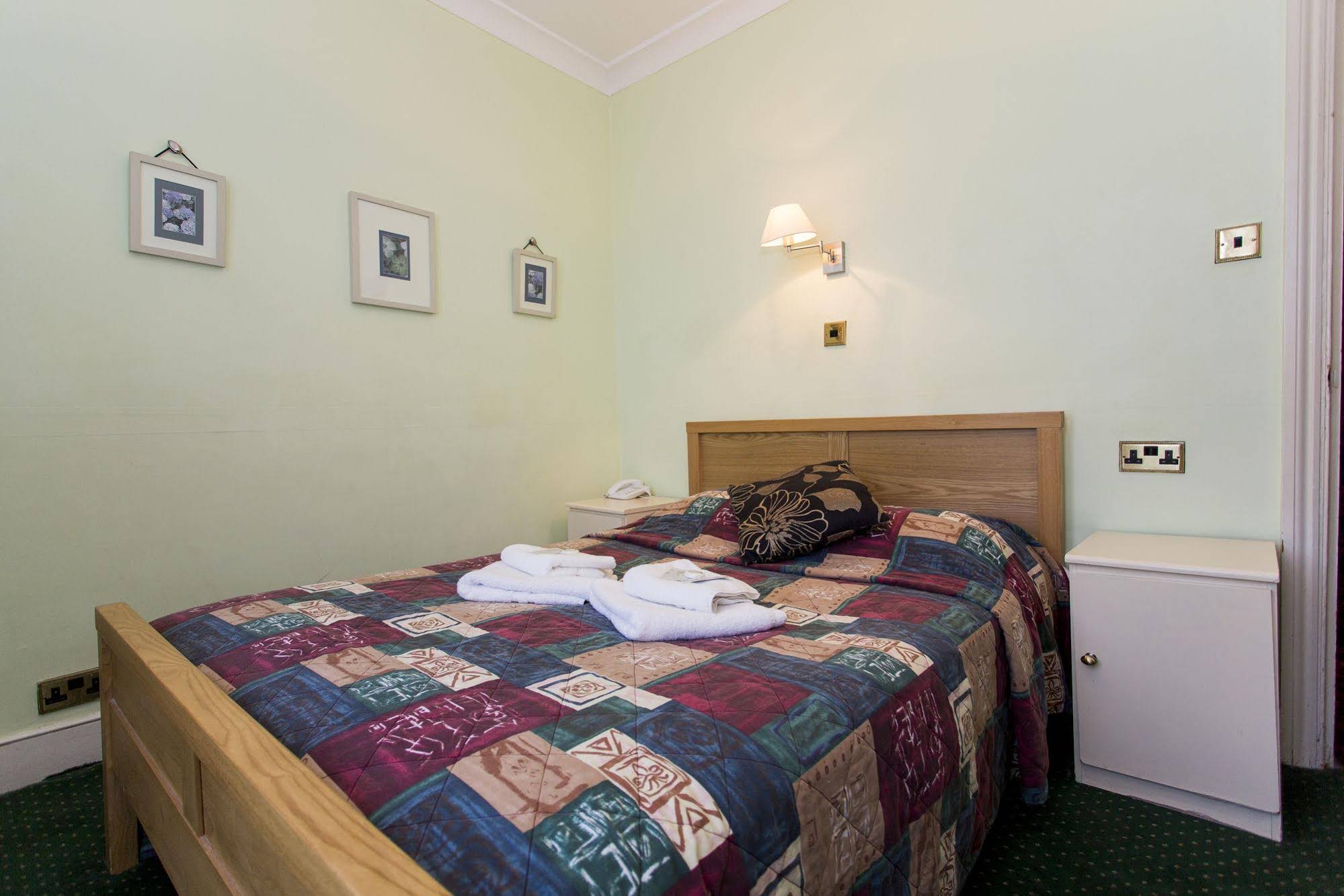 Ridgeway Hotel