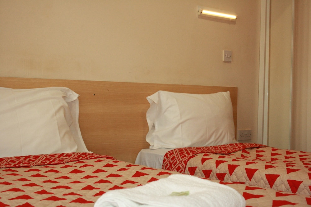 Romanos Hotel