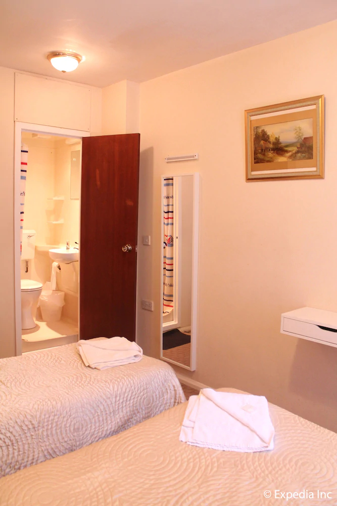 Romanos Hotel