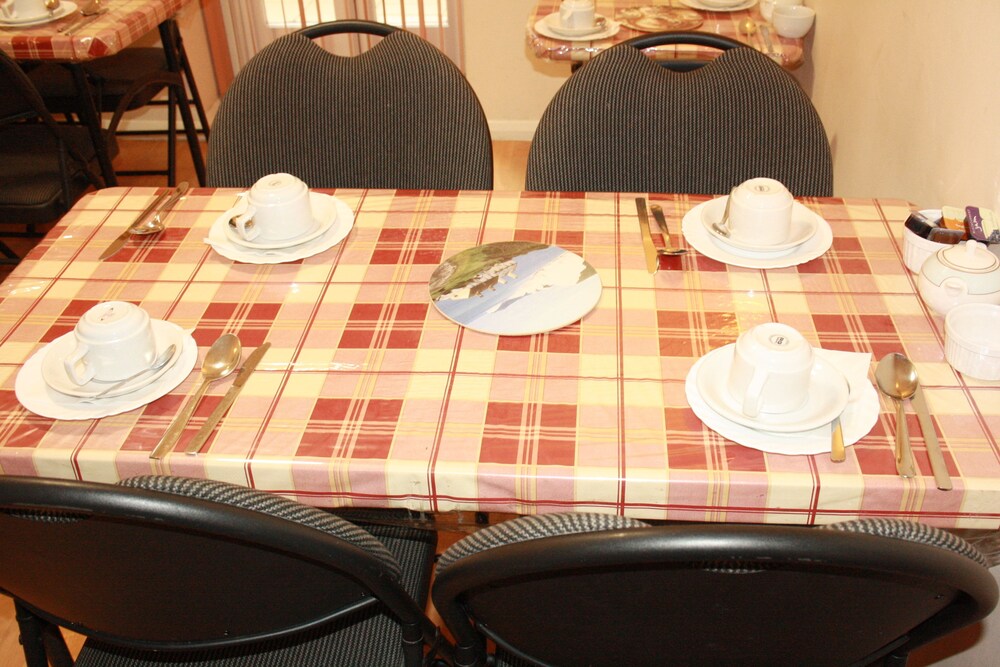Romanos Hotel