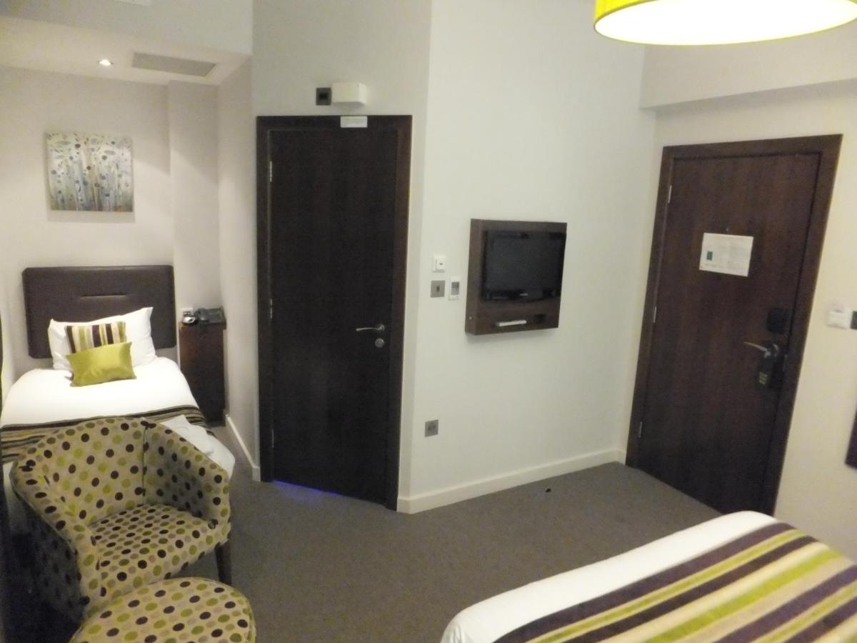 The Hux Hotel