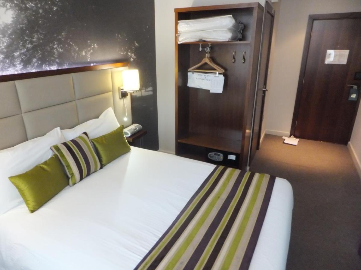 The Hux Hotel